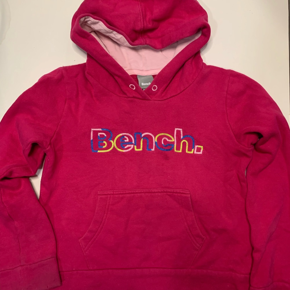 Bench Hoodie in bright pink with front logo Size 7/8
